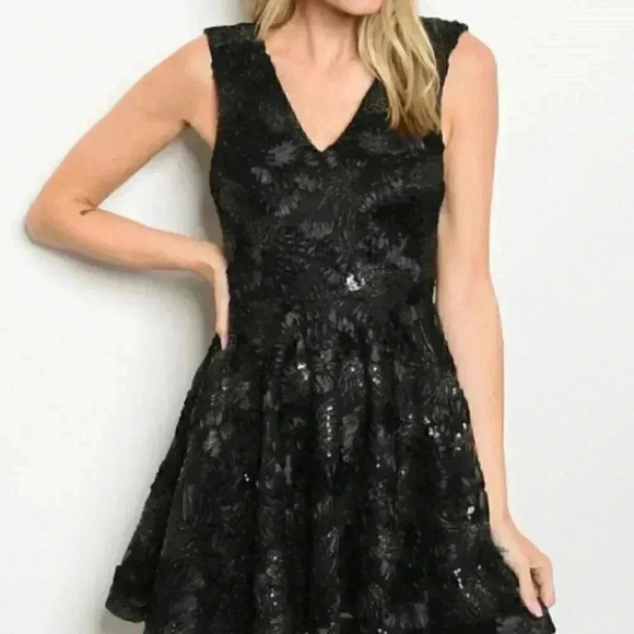womens Black mesh embroidered sequin Holiday Party Black Mini Dress - Picture 2 of 4